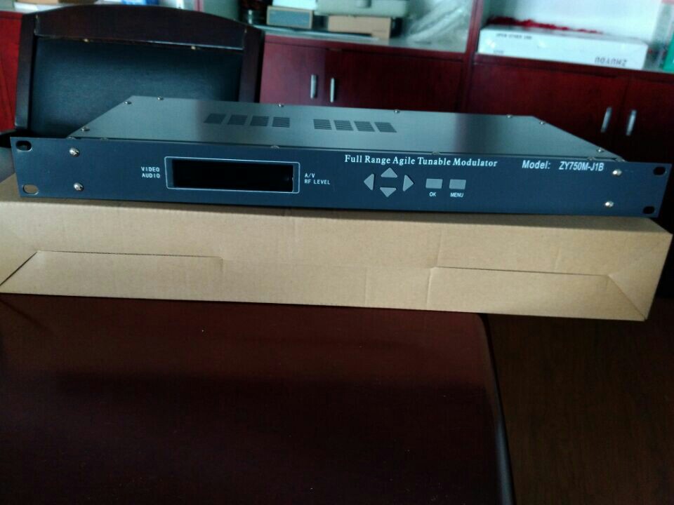 Adjacent-frequency agile single-channel modulator Full-channel agile 60-channel 98-channel modulator combination