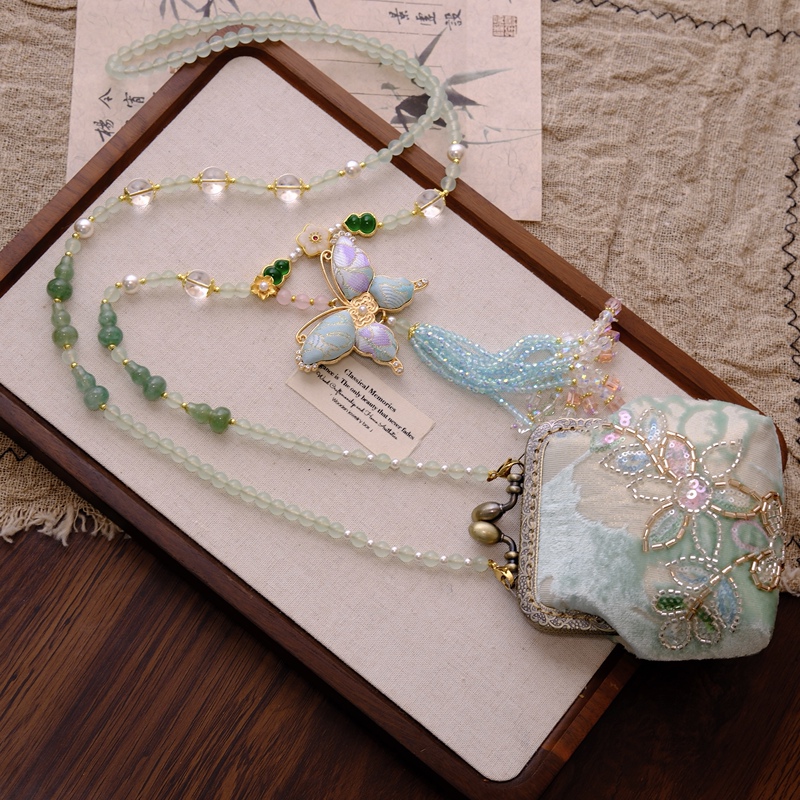 Original Design New Chinese Style Retro Green Butterfly Tassel Necklace Ethnic Style Light Luxury Crossbody Chain Small Bag Original Design New Chinese Style Retro Green Butterfly Tassel Necklace Ethnic Style Light Luxury Crossbody Chain Small Bag