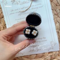 Four-leaf clover natural strong light freshwater pearl earrings handmade winding small fragrant 925 sterling silver gold-plated hypoallergenic