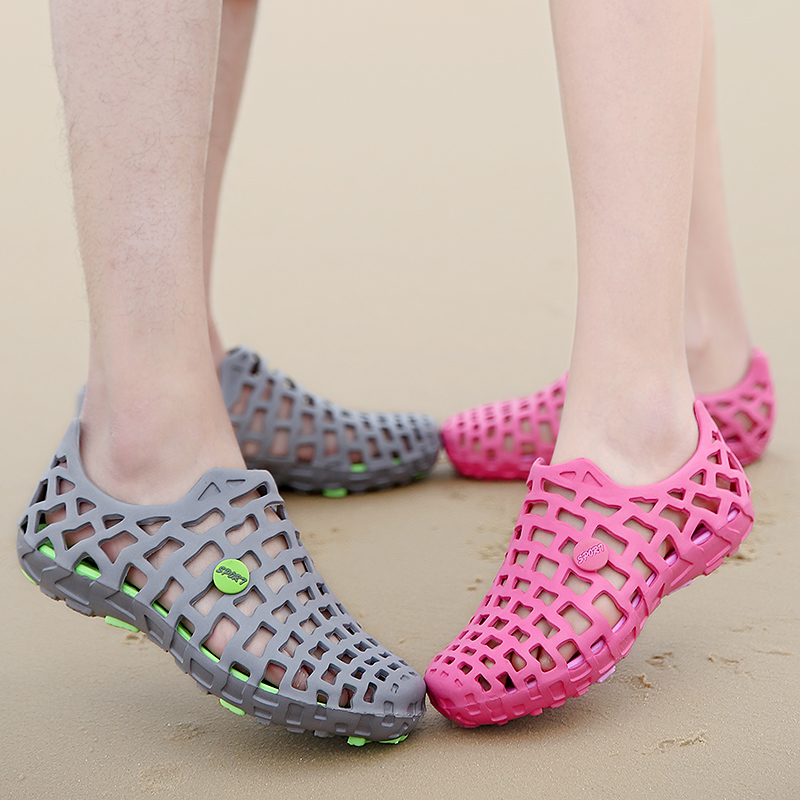 Outdoor Baotou Beach Shoes Summer Cave Shoes Couple Sandals Sandals Sandals Creek Shoes Women Covered Water Seaside Speed Dry Shoes