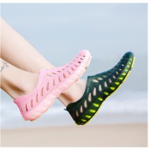 Baotou Sandals sandals hole drifting shoes women can go to the water seaside lovers shoes to the stream shoes women quick dry amphibious shoes