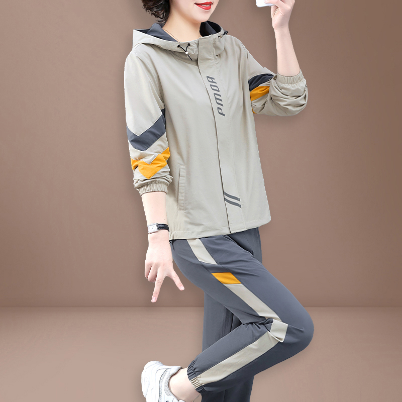 Sportswear Suit for Women, Spring and Autumn 2026 New Style, Fashionable, Loose, Slimming Sweatshirt, Casual Running Two-Piece Set