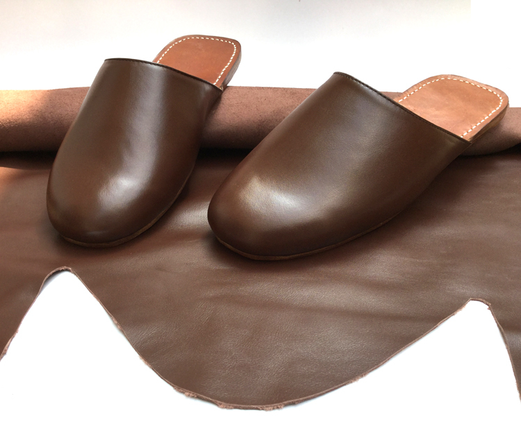 Genuine Leather Slippers Made of Top-Grain Cowhide for Men and Women, Handmade Old-Style Sandals for Home, Daily Use, Wooden Floor Slippers, Fitting Room