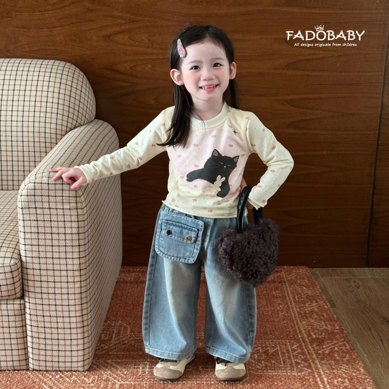 Girls' Cat Long-Sleeve Floral T-Shirt, New Autumn Style, Stylish Printed Top for Children, Baby Autumn Outfit, Trendy Base Shirt Girls' Cat Long-Sleeve Floral T-Shirt, New Autumn Style, Stylish Printed Top for Children, Baby Autumn Outfit, Trendy Base Shirt