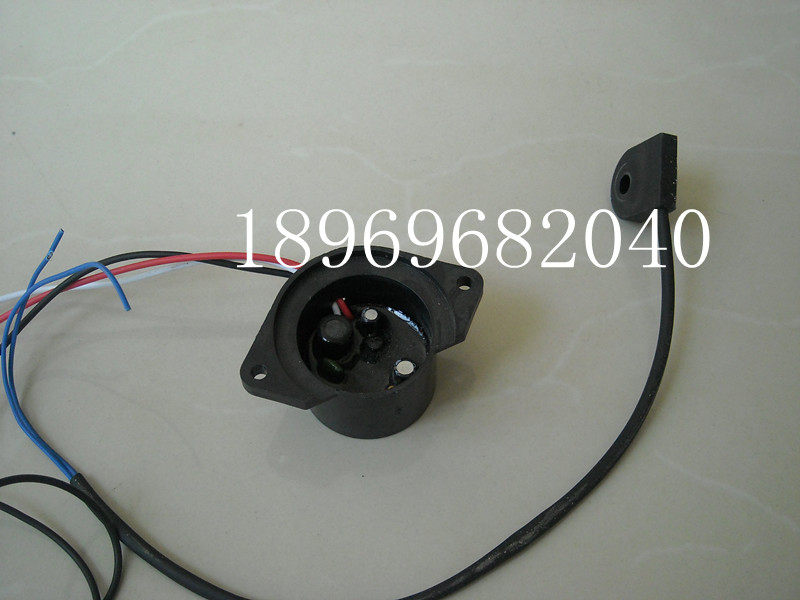 Semi-automatic packaging and strapping machine accessories electromagnetic cutting belt sensor magnetic control two-wire three-wire four-wire light control TD