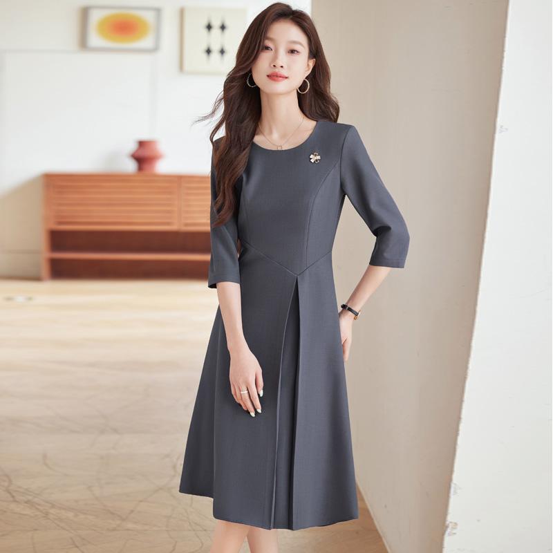 Hepburn-Style Dress for Women, New Spring/Summer Model, Elegant and Slim-Fitting, Petite Mid-Sleeve Dress, Elegant Professional Workwear