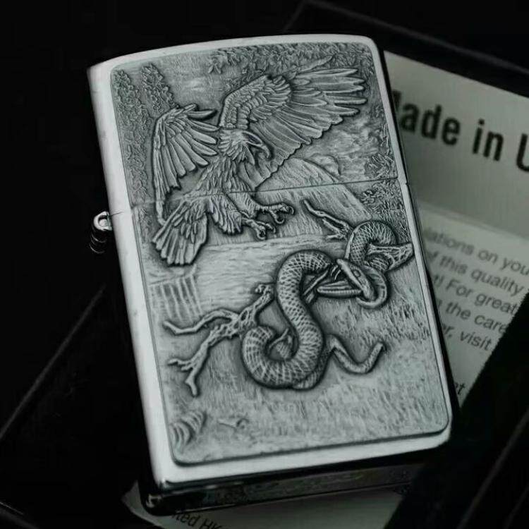Original Zippo Lighter Animal Wood Wolf Line 20855 Bronze Flying Eagle 20854 Bear 29636 Eagle Snake Fight 29637