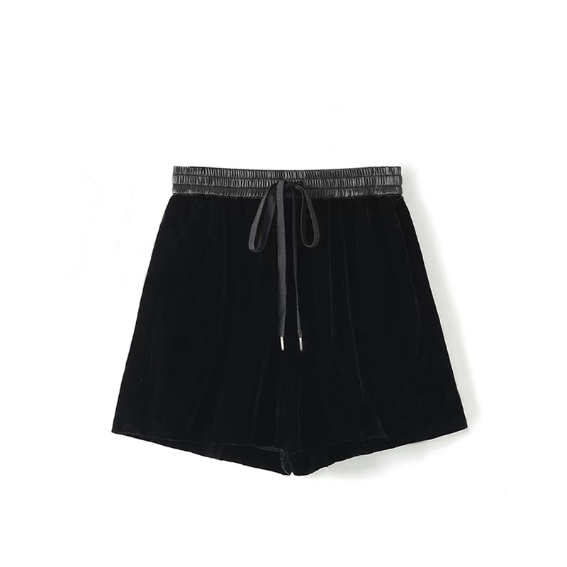 100% Mulberry Silk Velvet Shorts for Women, Loose Fit, Versatile, High-Waisted, Drapey, Wide-Leg, Black Casual Silk Velvet Pants 100% Mulberry Silk Velvet Shorts for Women, Loose Fit, Versatile, High-Waisted, Drapey, Wide-Leg, Black Casual Silk Velvet Pants