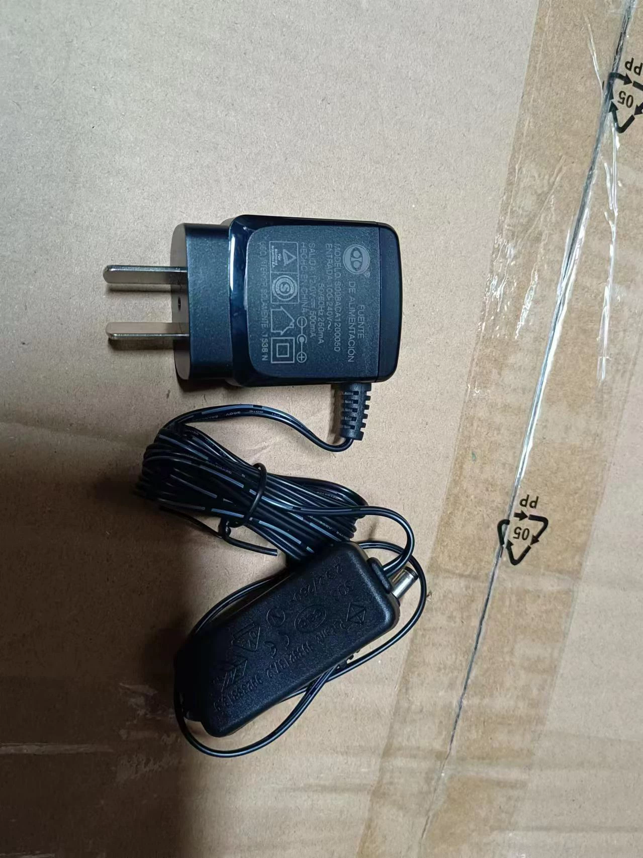Подходящий кабель питания светодиодной настольной лампы с защитой зрения Philips 72007 12В 0,5А LED F05L6-120050SPAC