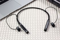 Hanging neck wireless sports headphones in the ear - earbutton EARPHONE