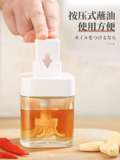 Кисть 日本油刷厨房烙饼家用烘焙带瓶耐高温油壶一体式硅胶刷油烧烤刷子 Sp sauce