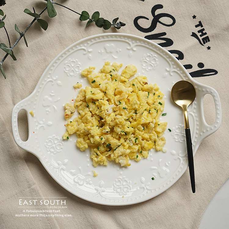 Pure white ceramic European-style carved double-eared round tray embossed breakfast fruit rectangular double-eared plate square