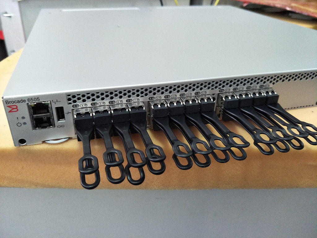 Brocade BR-6505-12-16G-R 12-port Active Fiber Optic Switch Brocade 6505