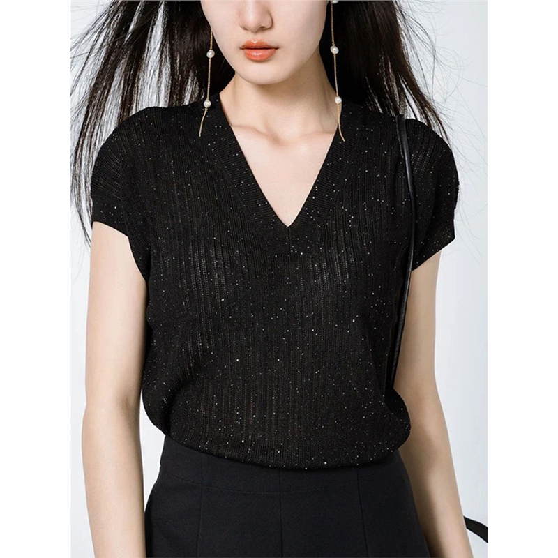 The Same Style as the Counter Gejia 2025 New V Neck Starry Sky Sequins Loose Ice Silk Short-Sleeved Knitwear T-Shirt 1399605