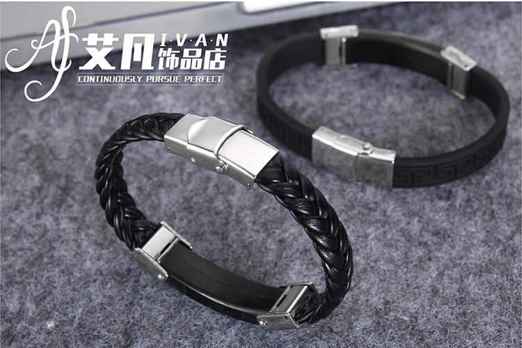 Liên minh huyền thoại mới xung quanh vòng đeo tay bằng thép titan LOL Yasuo với cùng một đoạn mù 僧 mặt dây chuyền cửa hàng quà tặng nam - Vòng đeo tay Clasp vòng cổ vàng tây nữ