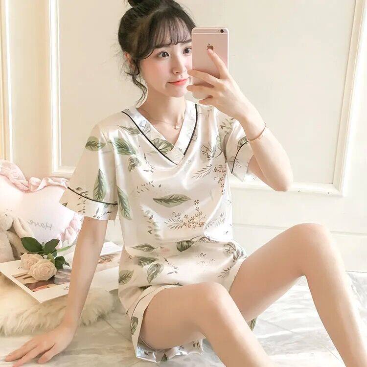 2021 Pyjamas Women Ice Silk Summer Han Edition Fresh V Collar Thin printed emulated silk suit can be worn outside the home clothes