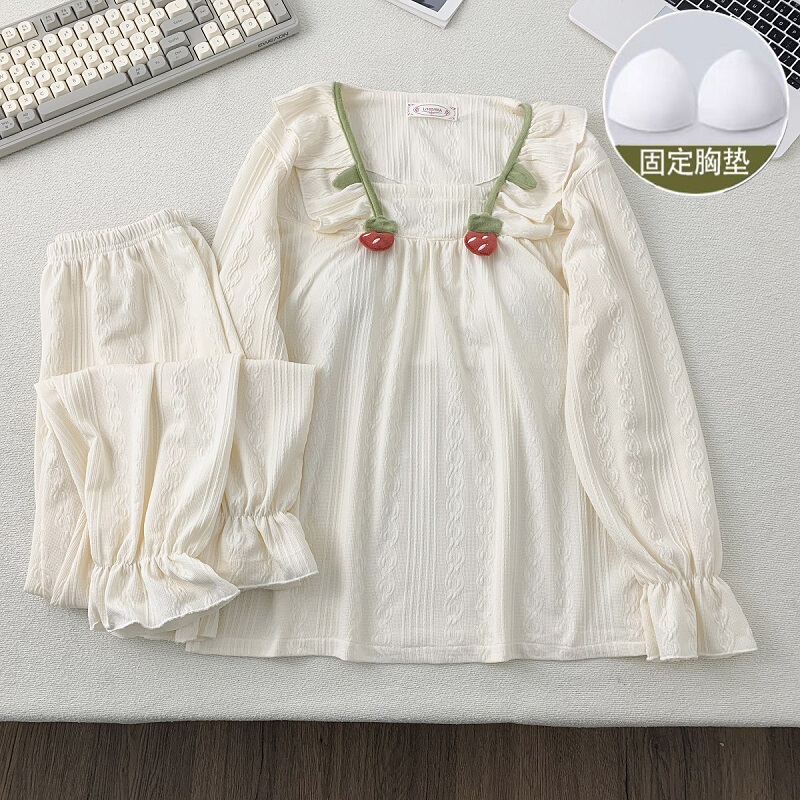 Princess Style Strawberry Pajamas for Women, Long-Sleeved with Chest Pads, Loose Large Size, Sweet Lace Homewear Set for Spring and Autumn
