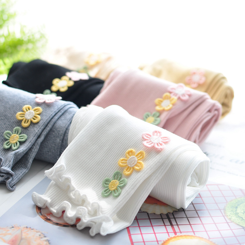 Girls' leggings autumn children's pants cotton spring and autumn Korean version of the baby girl's slim trousers outer wear autumn