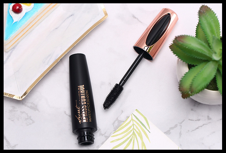 Macfee 玛 蔻 膜 mascara không thấm nước dày uốn cong dài không nở mi dài chất lỏng - Kem Mascara / Revitalash mascara 5x