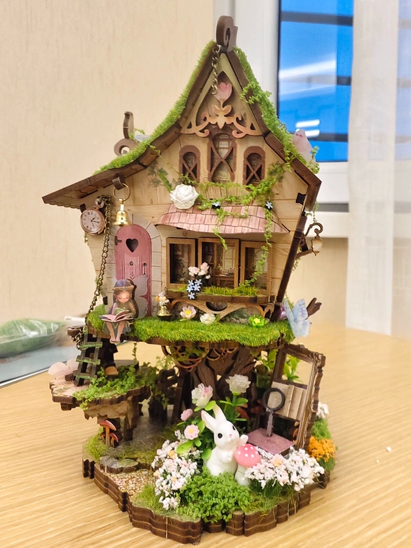 Time Capsule Rowan's Treehouse Handmade Miniature Scene DIY Wooden Assembly Building Block Ornament Gift