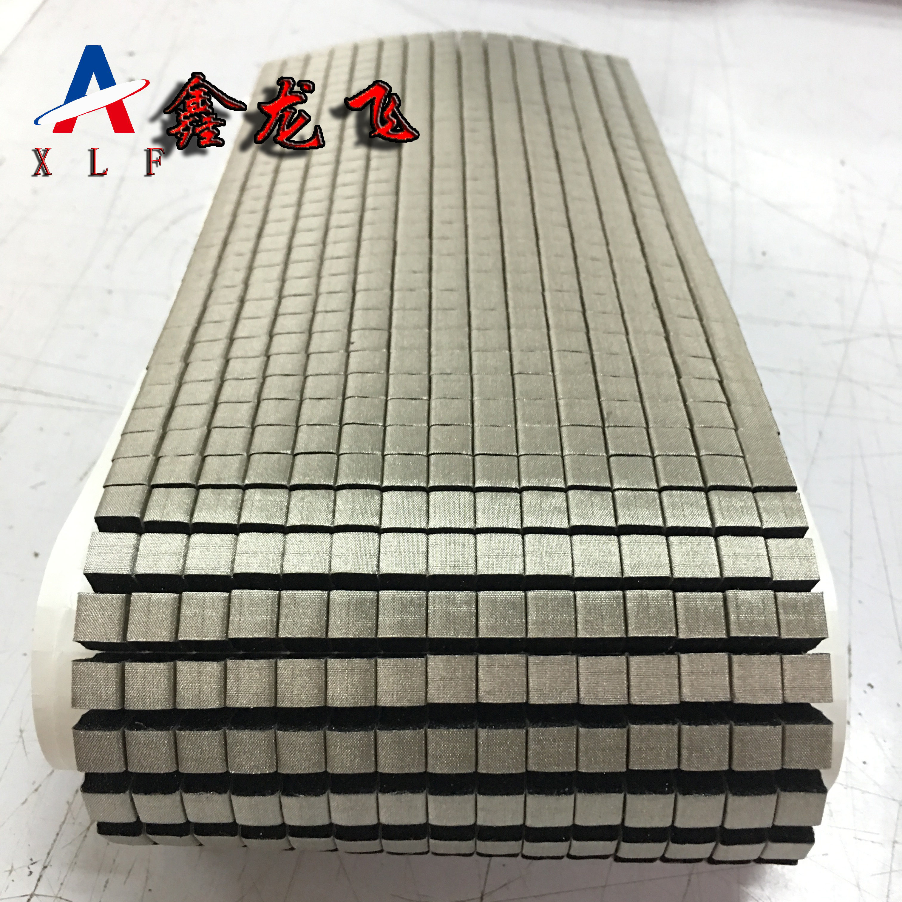 触摸导电布4*4/5*5导电泡沫颗粒手机电子通讯接地导电海绵屏蔽棉