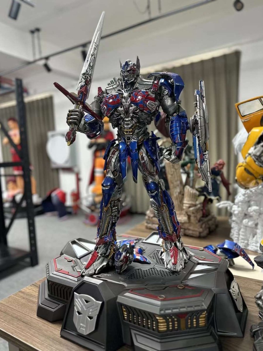 评玩具】子小天：粑粑总测评《变形金刚领袖之证初版V级擎天柱，官方正版，表现不俗》_搜狐网, image size:900x1200