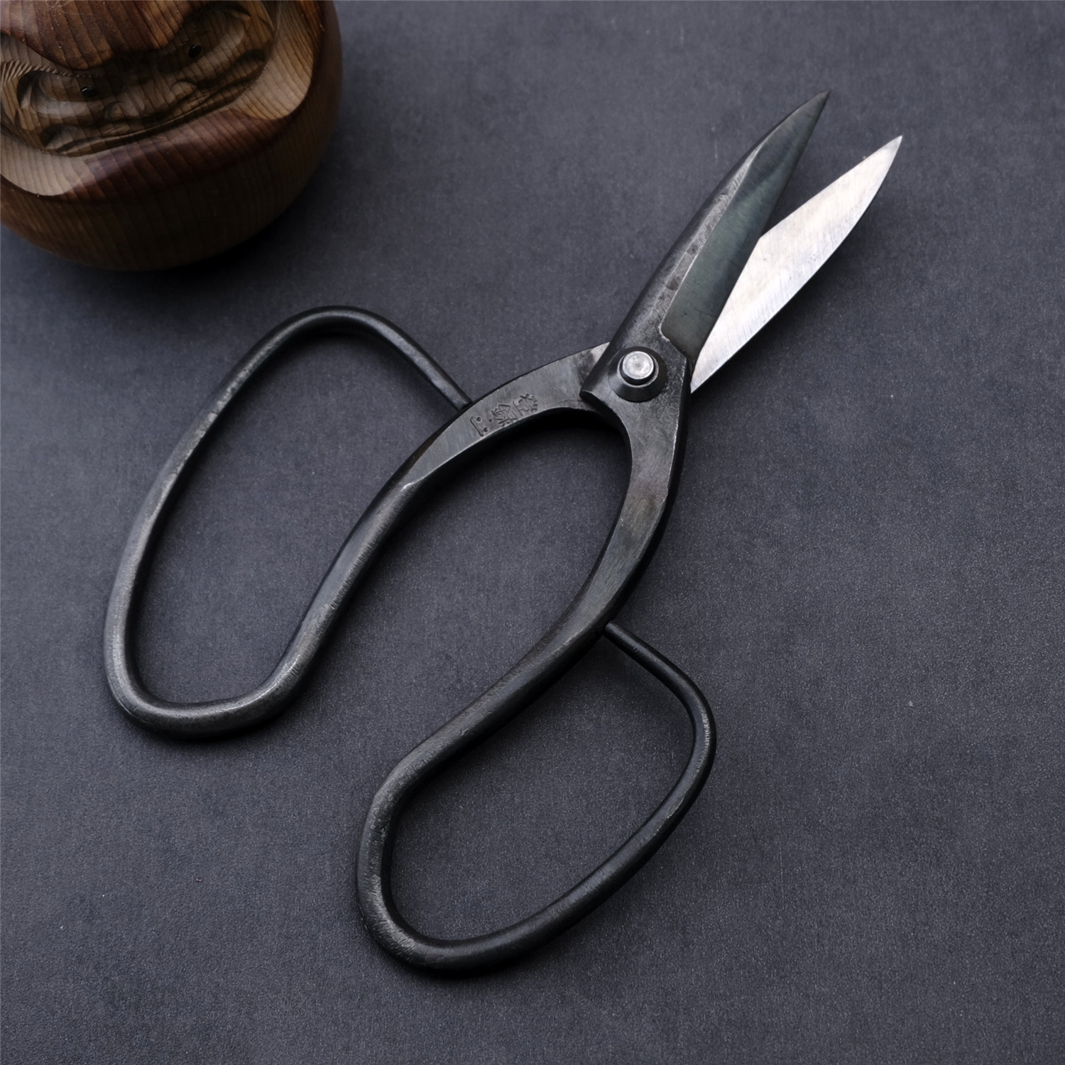 Japan Ertang for the Great Kubo Scissors Landscaped Garden Gardening Potted Plant Pruning of Multi-functional Clippers Blue Paper Steel Forging