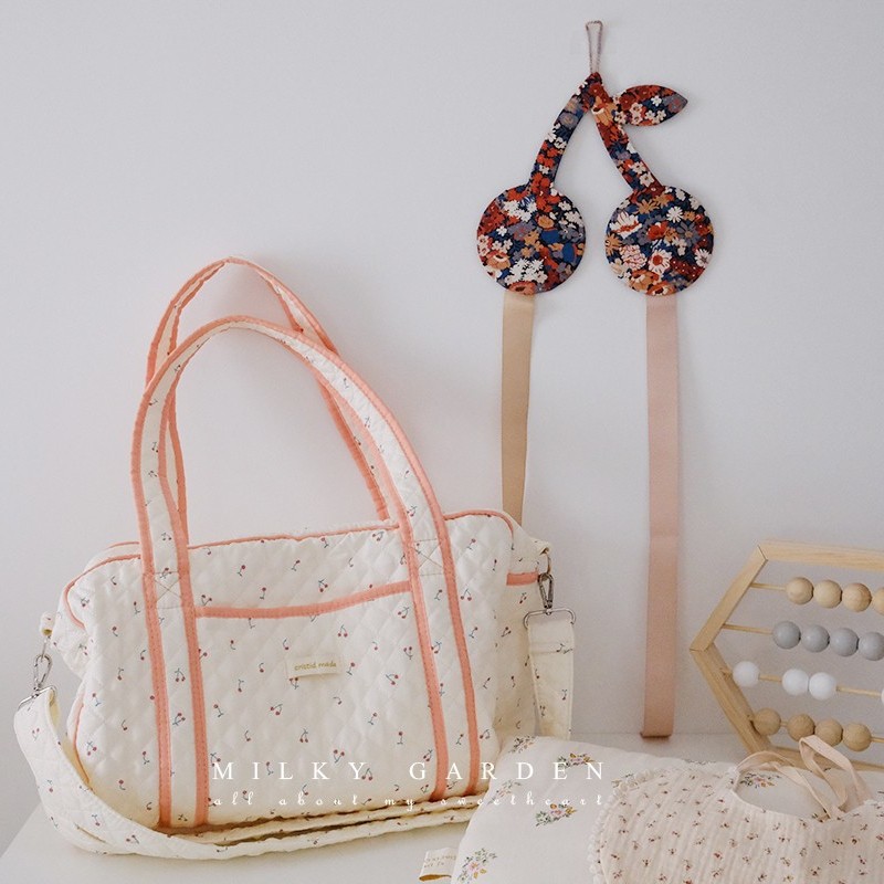 milky garden small crushed flower girl shoulder bag mommy bag light quilted large capacity containing carry-on baby bag