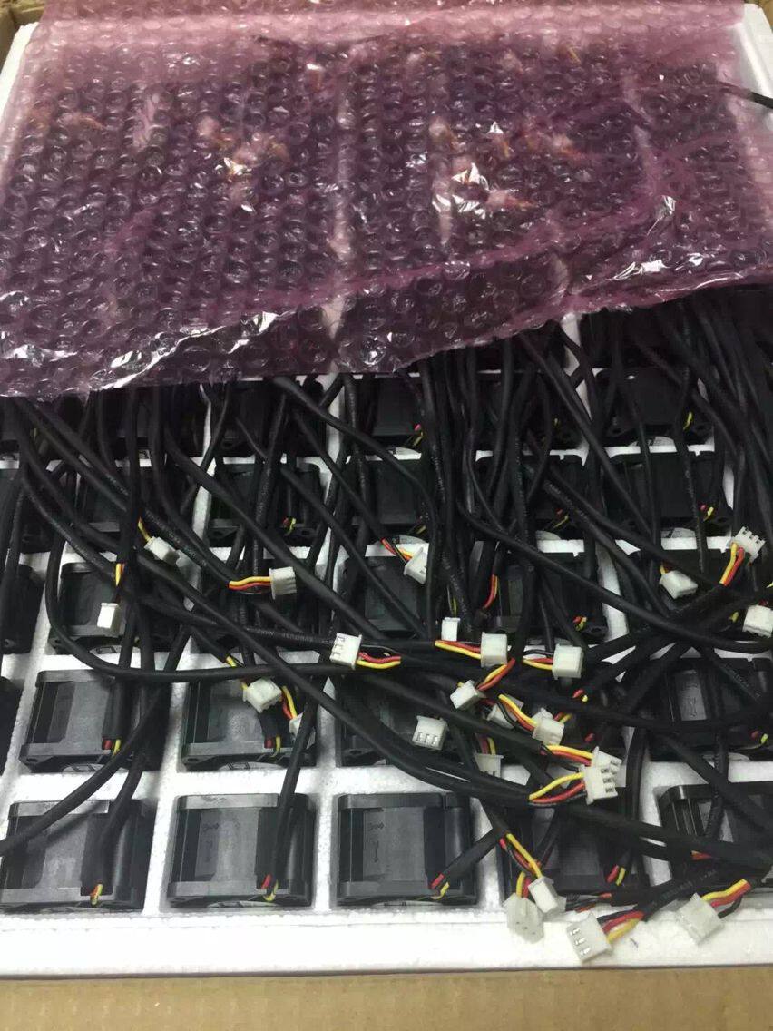 109P0412B3013 Sanyo 109P0412B3013 Fan 4028 12V 0 28A