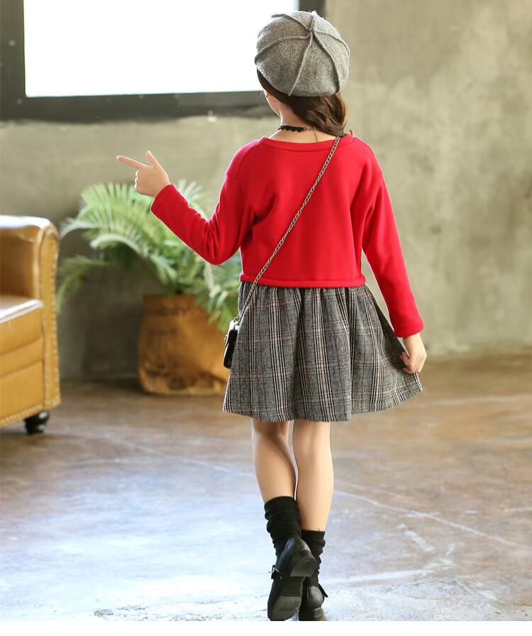 2018 bé gái mặc mùa đông mới Hàn Quốc chất liệu cotton dài tay cho bé cộng với áo nhung dày lên áo vay dam mua he