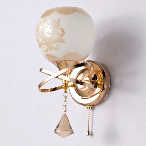 Бра для кровати, современный и минималистичный фонарь для гостиной для беседки, креативный светодиодный переключатель для коридора, в американском стиле