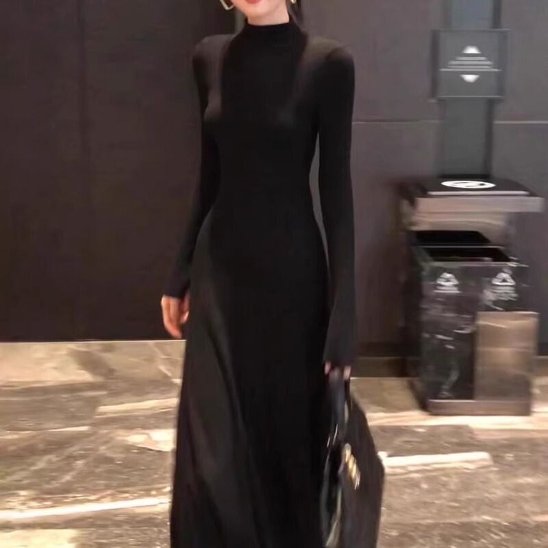 French-Style Black High-End Hepburn-Style Inner Layering Dress, Spring and Autumn Slim-Fitting, Slimming, High-Neck, Elegant Long Dress