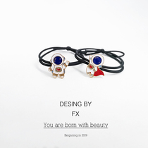 Small rubber band couple to send boyfriend best friend small leather case astronaut cute head rope ins Sen bracelet hair rope