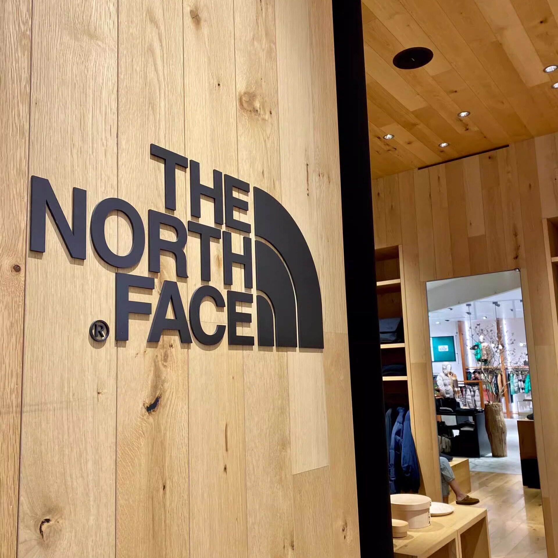 TheNorthFace上海奥莱清仓店