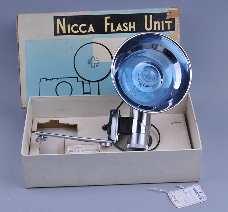 Japan's Nicca Handle Handle Style Flash Imitation Leica Boutique