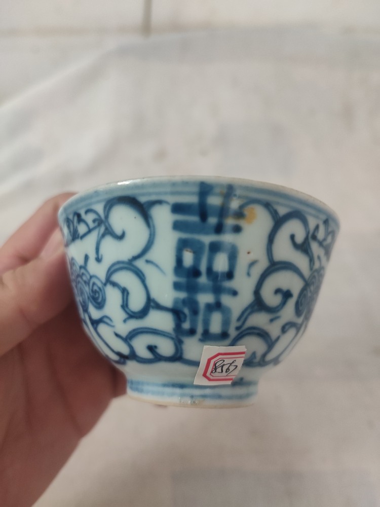中国清時代青花纏枝蓮茶碗（大清乾隆年製）在銘　XG55-1 ◇旧蔵◇古美術 中国古玩 大清雍正年製款 青花纏