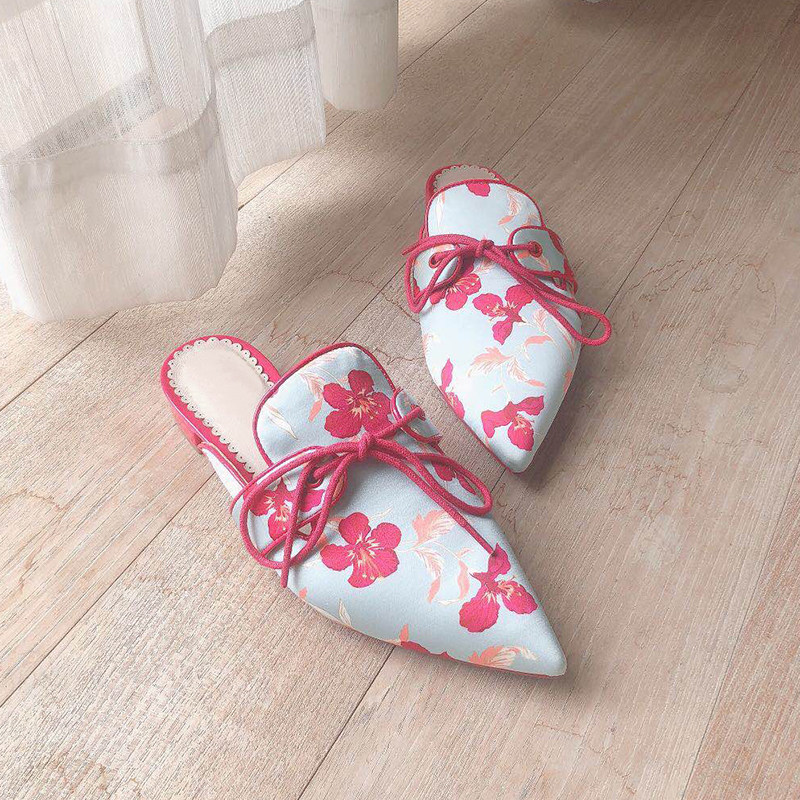 Thai old board lady recommends small crowdsourced personality bandage printed pointy bag shoes