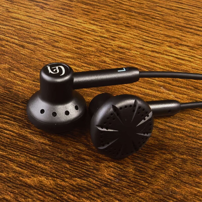 Longyao Zenniu 5U Graphene Diaphragm Flat Earbuds, Aluminum-Magnesium Alloy Shell, Hifi Transparent Sound Quality, Comfortable Earbuds Longyao Zenniu 5U Graphene Diaphragm Flat Earbuds, Aluminum-Magnesium Alloy Shell, Hifi Transparent Sound Quality, Comfortable Earbuds