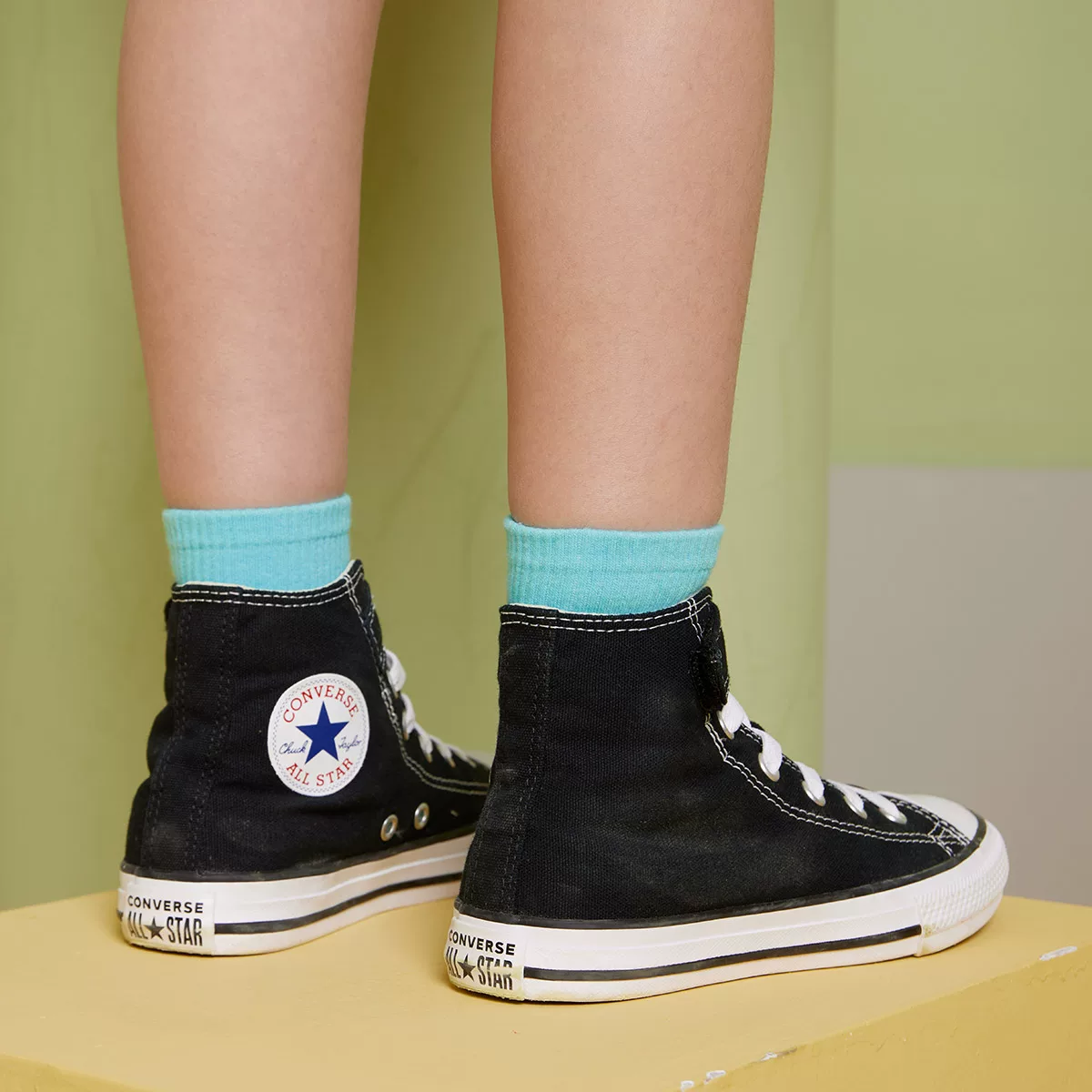 Converse Converse канвасовые кроссовки 2025 весна новые товары для мальчиков и девочек кроссовки на высокой стойке классический ремень-липучка