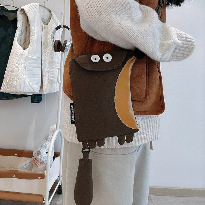 Mobile Phone Bag for Women, Crossbody, 2025 New Model, Summer, Quirky Small Bag, Cute Small Shoulder Bag Specifically for Mobile Phones