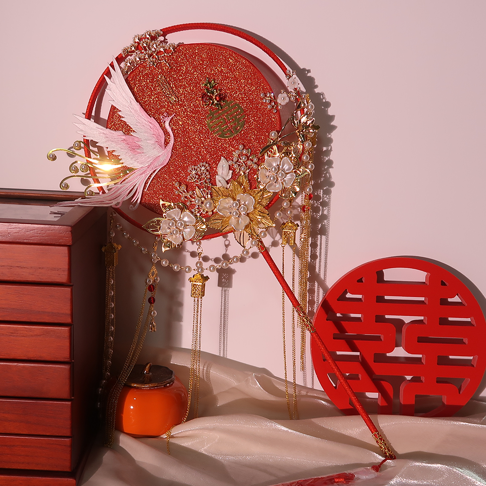 Chinese-style Xiuhe Xiuhe fan bride wedding fan fan fan marry fan ancient air embroidery finished product handicraft material bag