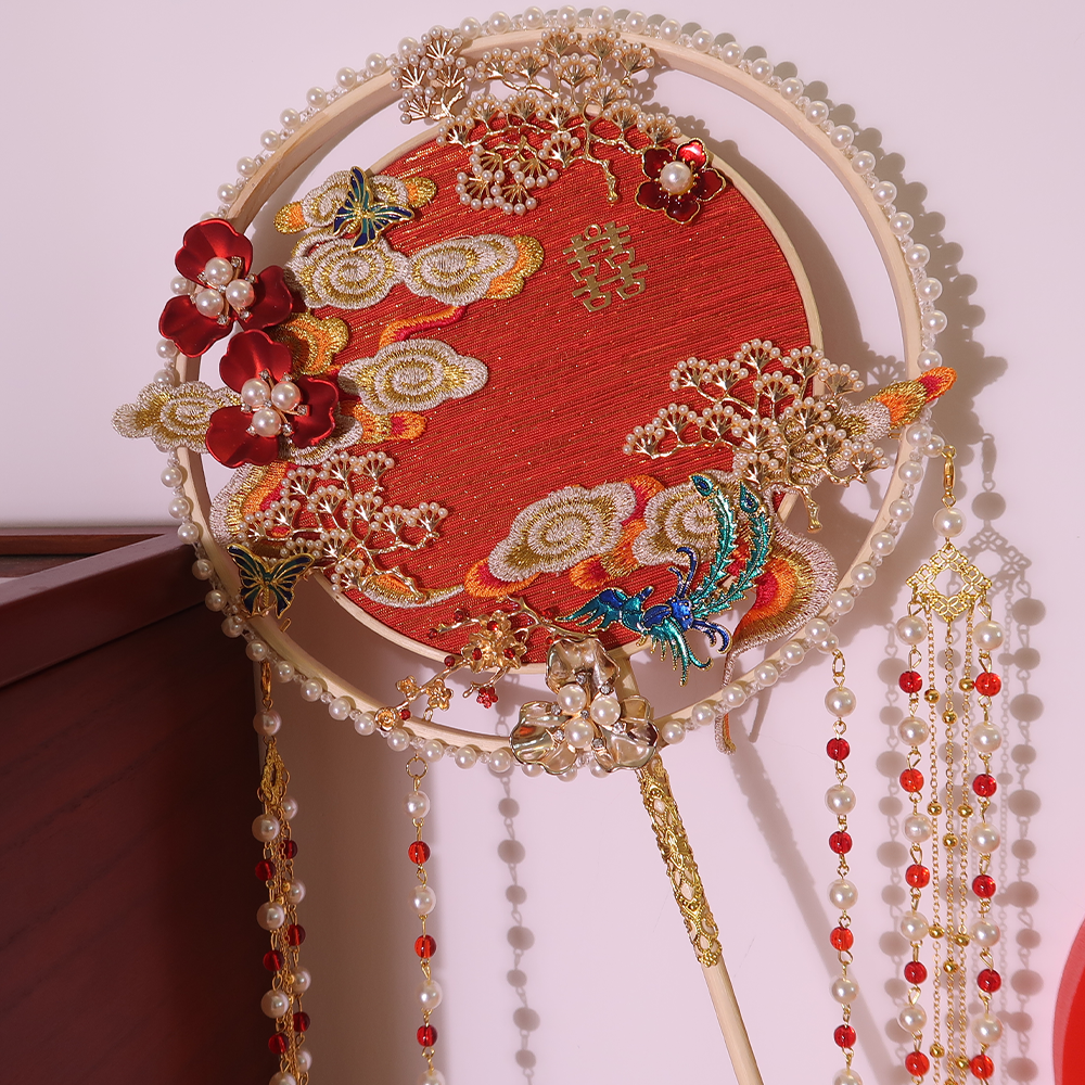 Bride fan diy material packaged handbags with flowers wedding fan embroidered Chinese wedding Xiuhe clothing little red book