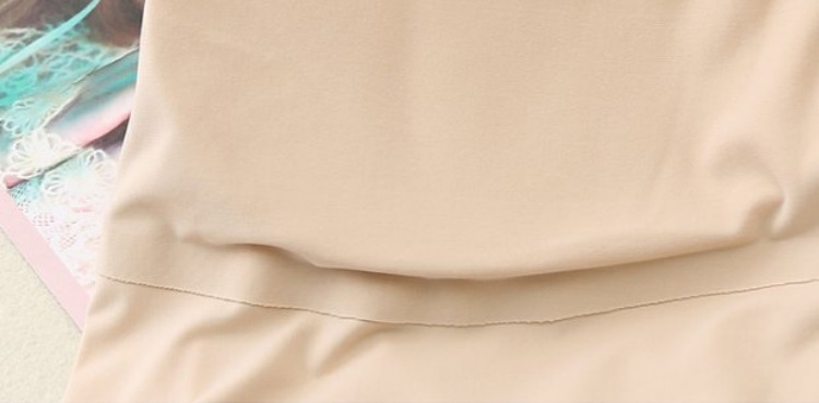 Băng lụa mặc yếm nữ ngắn đoạn trắng chống ánh sáng quấn ngực ống đáy để tụ tập áo lót tập hợp áo bra 3 dây