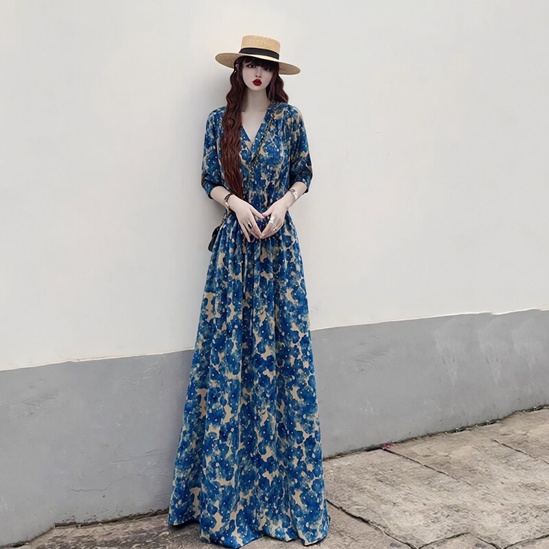 French Retro V-Neck Loose Large Size Waist-Slimming Long Skirt That Covers the Belly and Looks Slimming, High-End Ankle-Length Dress for Women