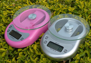 Weiheng WEIHENGWH-B11 electronic cuisine scales (with clock) electronic table says 5KG 1G black tech