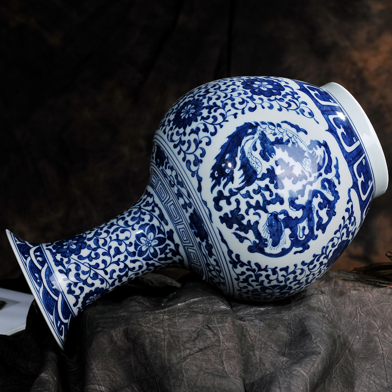 Antique hand - made longfeng design of blue and white porcelain of jingdezhen ceramic vases, flower crafts sitting room adornment furnishing articles
