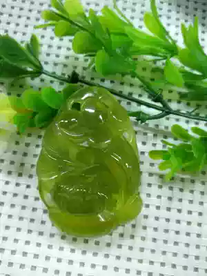 Liaoning Xiuyan Jade Persimmon, like everything, wishful pendant necklace, handmade double-sided carving