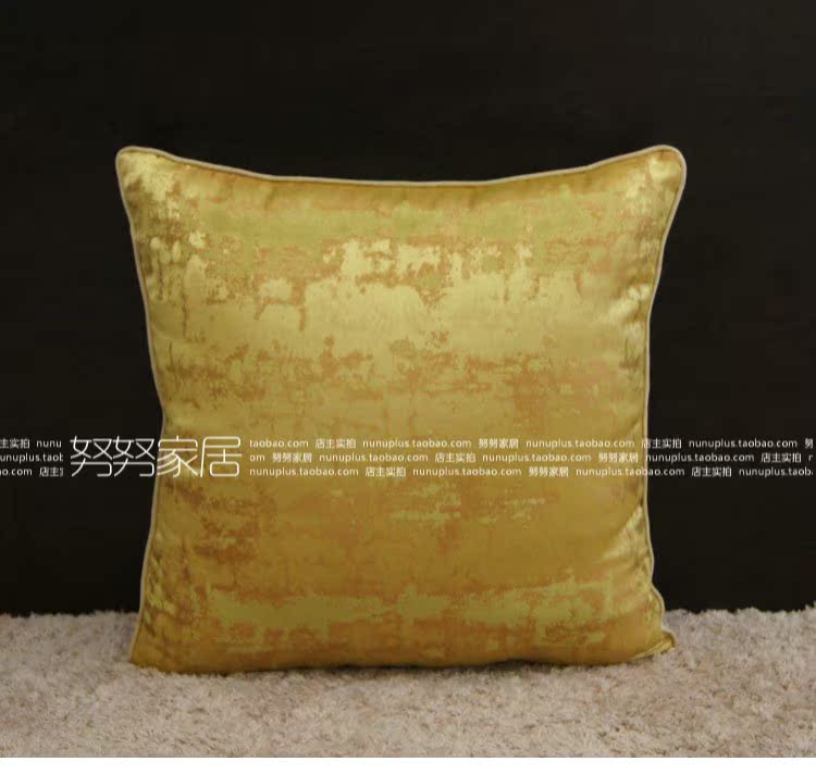 Hạt gỗ Kim loại sang trọng gối sang trọng Hậu hiện đại mô hình phòng thời trang gối gối màu vàng gối gối tựa đầu cao su non