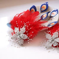 Белые бусины+красные перья (одинокие)