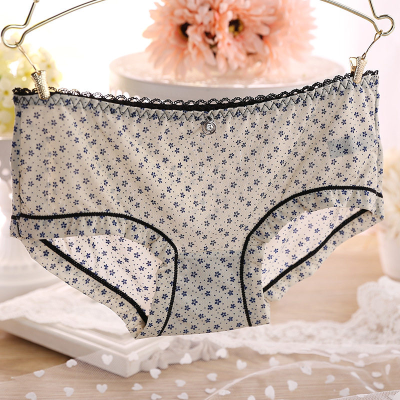 Slip jeunesse sexy en soie Ice - Ref 653831 Image 31